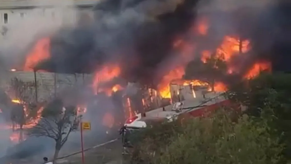 Tuzla’da yangın! İş yeri küle döndü