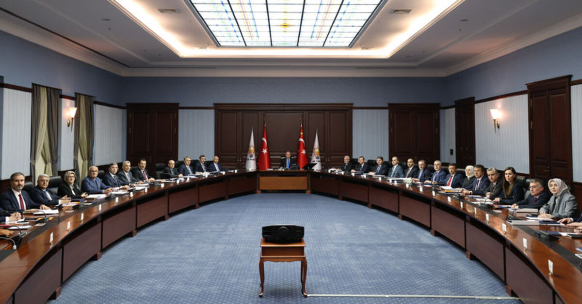 AK Parti’de gündem kongre: Cumhurbaşkanı Erdoğan’ın parti vitrinini yenilemesi bekleniyor!