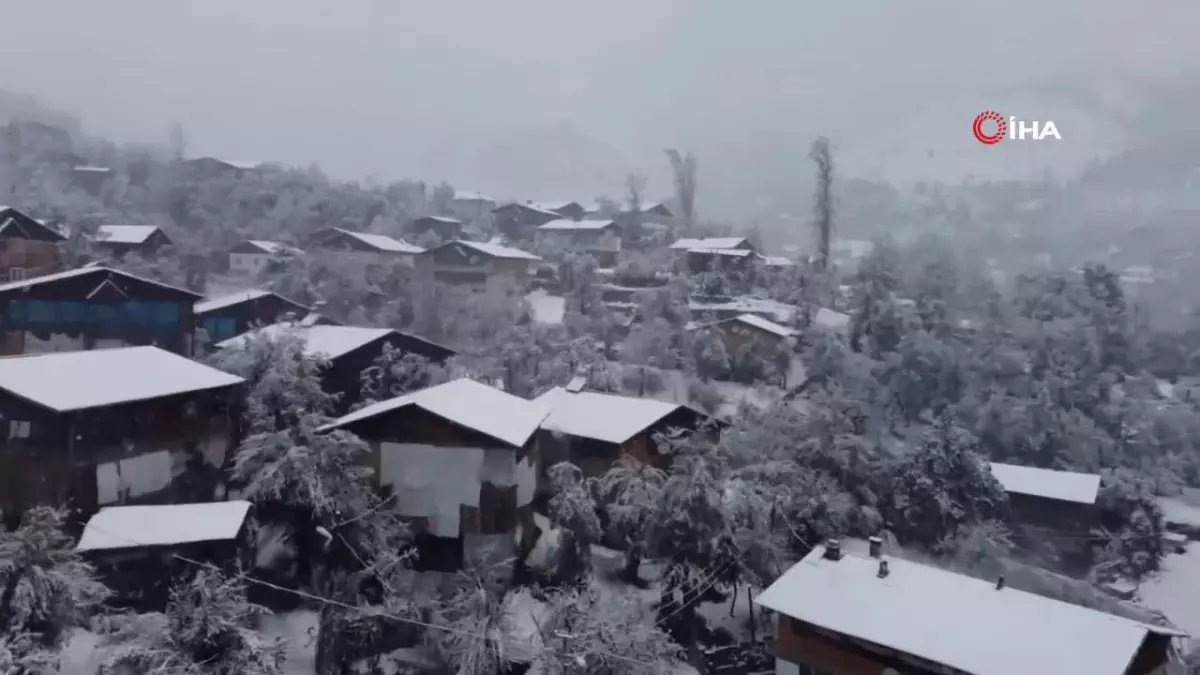 Artvin’de Kar Yağışı Nedeniyle Ulaşım Kontrollü