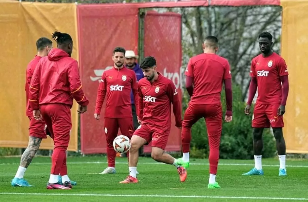 Galatasaray, Tottenham Maçı İçin Hazırlıklarını Sürdürüyor